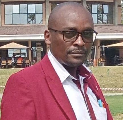 Ev Robert Mburu